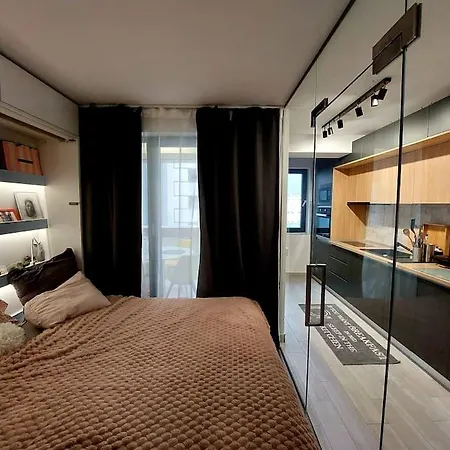 Indila Studio