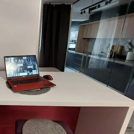 Indila Studio *